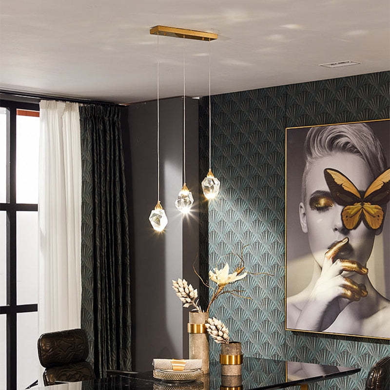 Crystal Pendants That Reflect Your Style